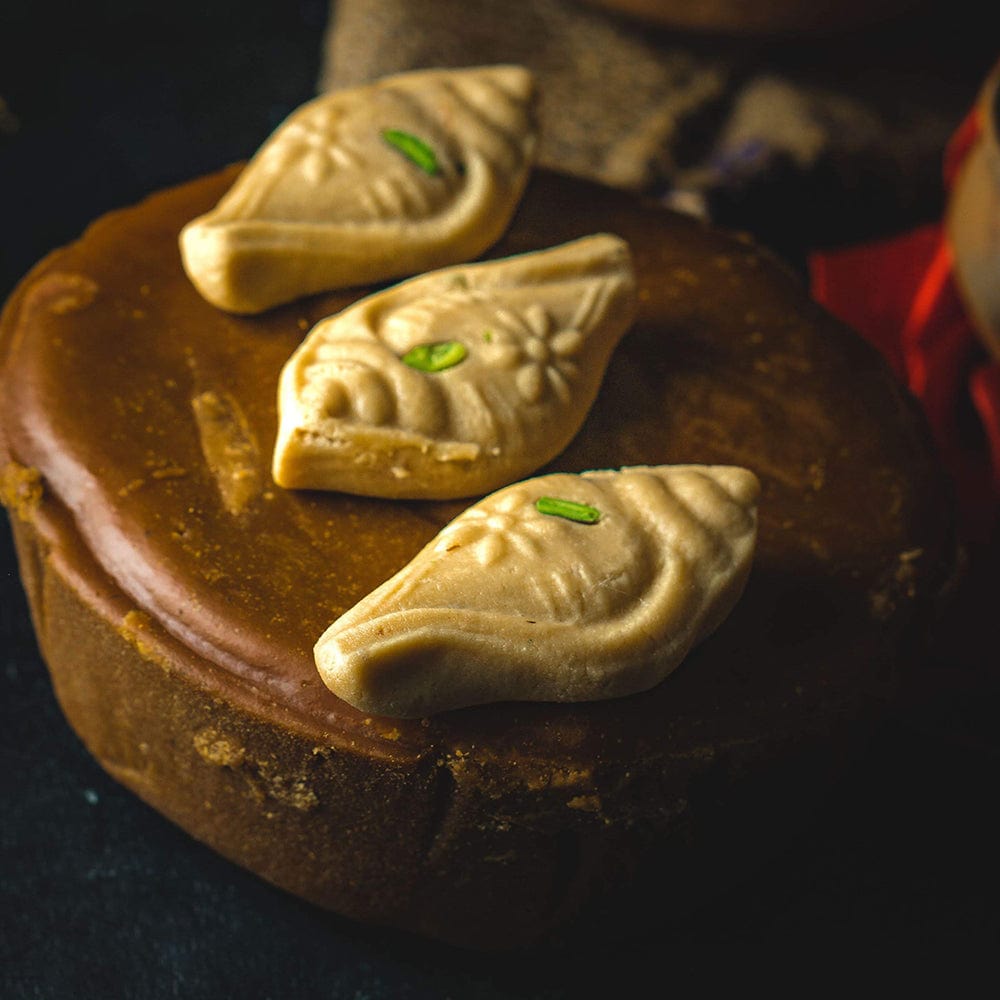 Nolen Gur Cake With Khoya/Mawa Crumble | Makar Sankranti Special Recipe -  YouTube
